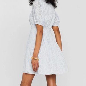 NWT CLUB MONACO Textured Puff Sleeve V-Neck Dress